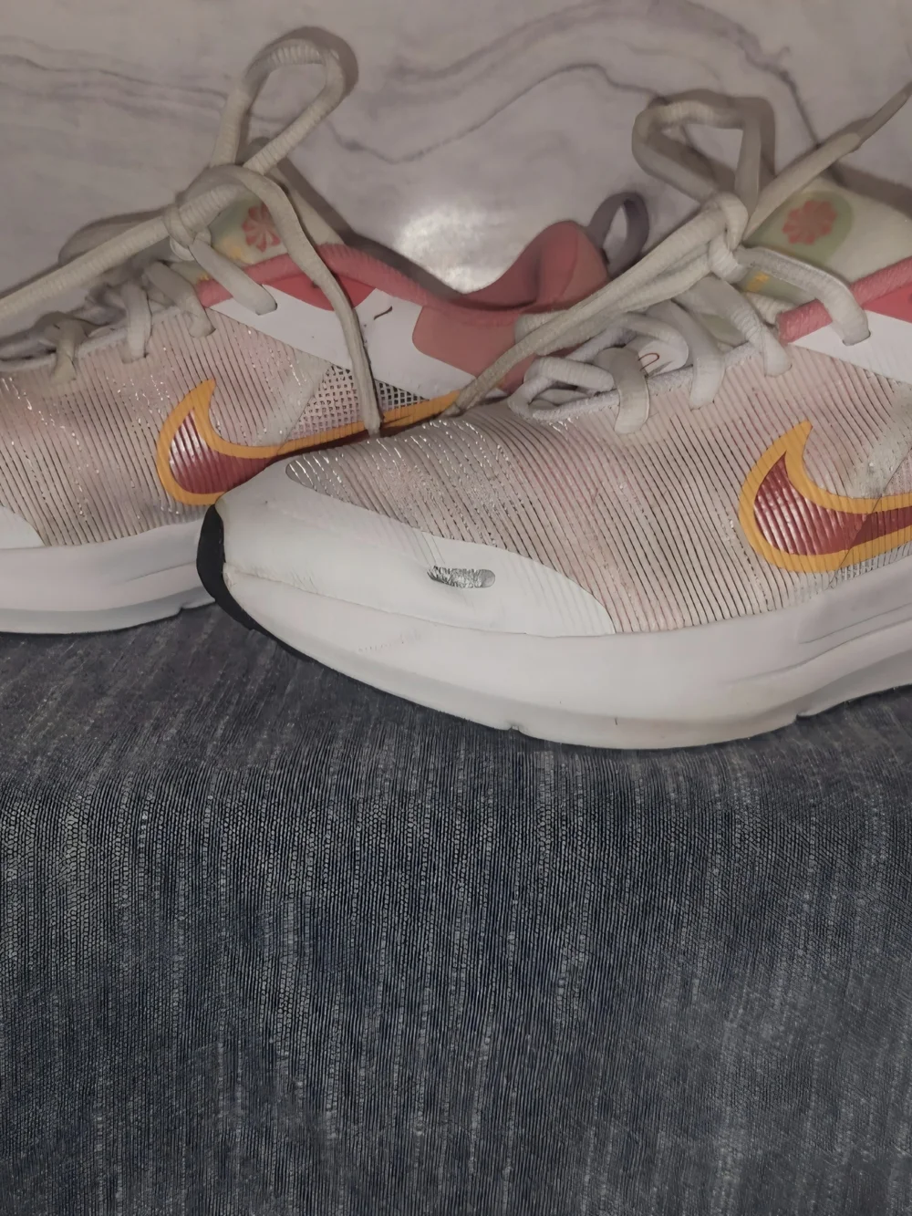 Nike Women's White Pink and Yellow Athletic Sneakers